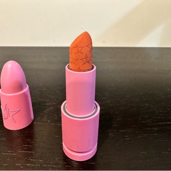 Jeffree Star Wyoming Ice Tea Velvet Trap Matte Lipstick - Picture 8 of 10